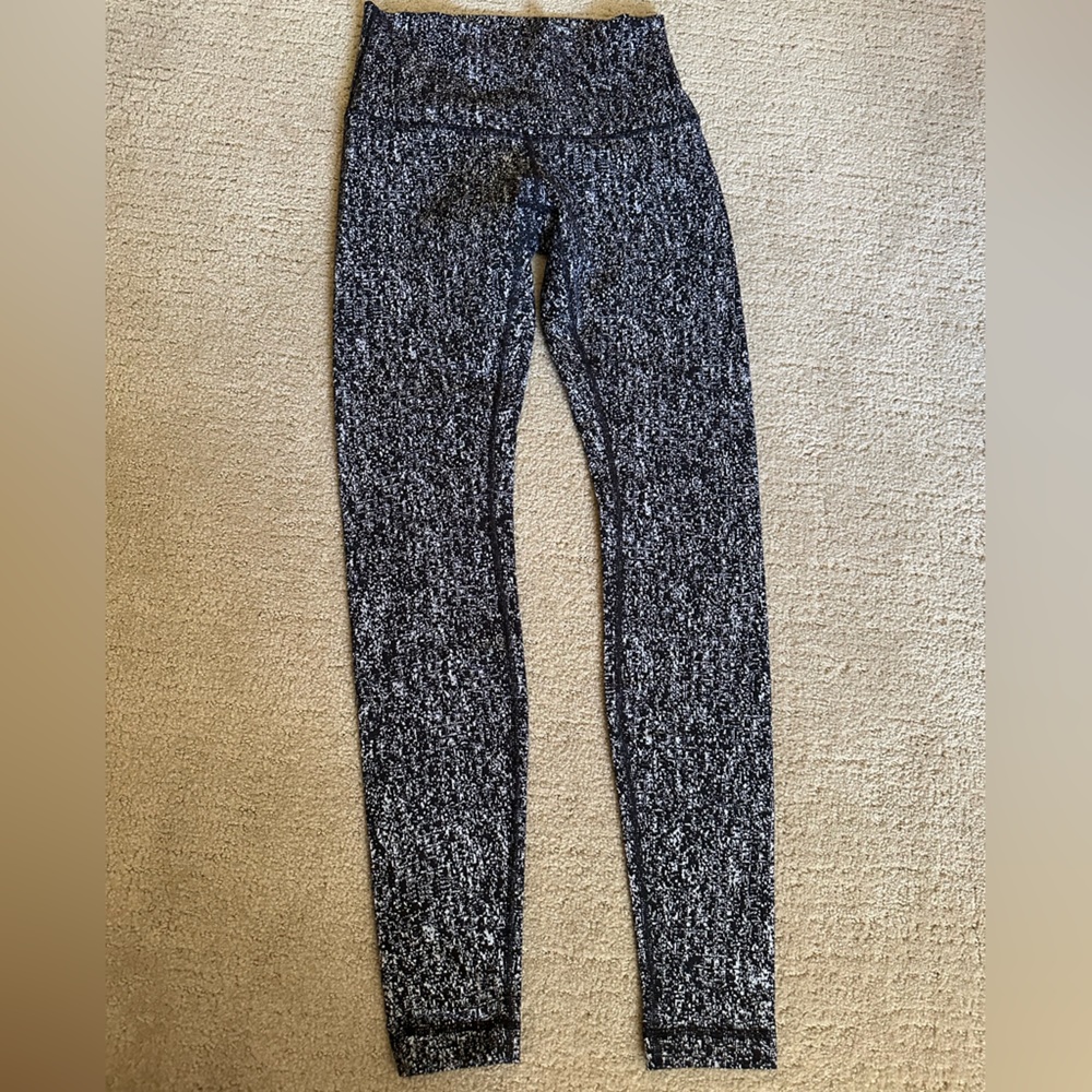 Lululemon Leggings, Black & White, Size 6
